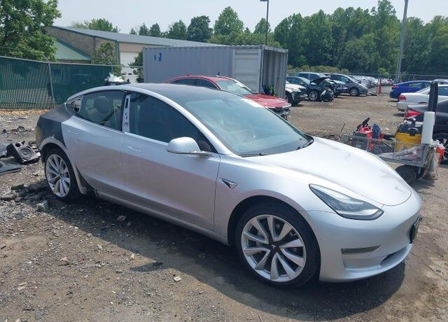 2018 TESLA Model 3