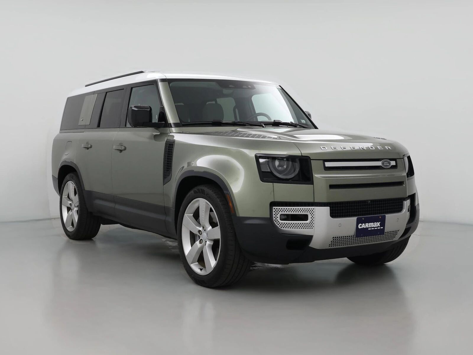 2024 LAND ROVER Defender