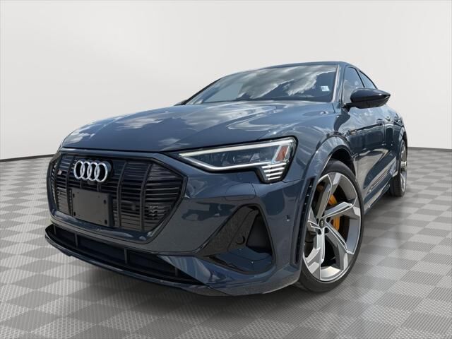 2023 AUDI e-tron