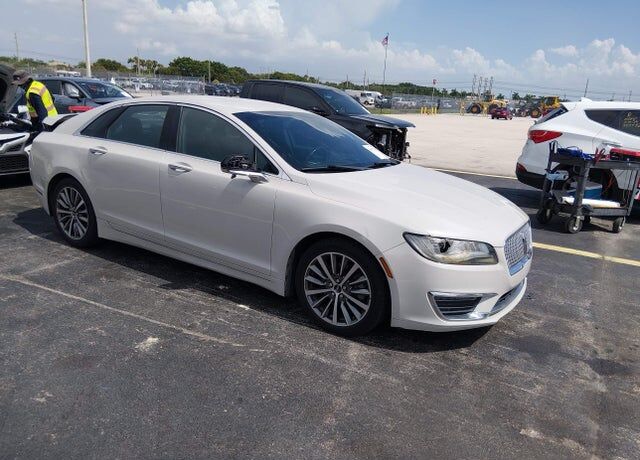 2019 LINCOLN MKZ