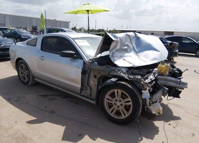 2014 FORD Mustang