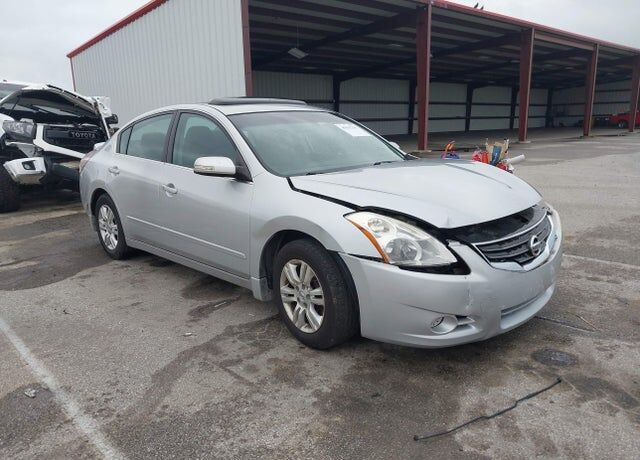 2012 NISSAN Altima