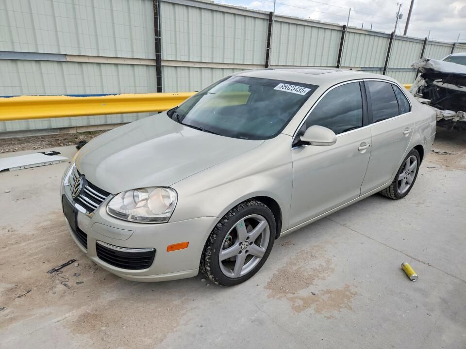 2010 VOLKSWAGEN Jetta