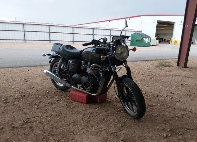 2010 TRIUMPH Bonneville