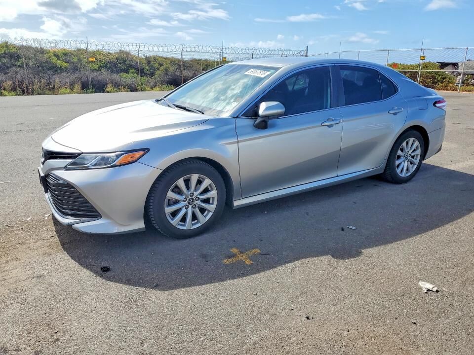 2019 TOYOTA Camry