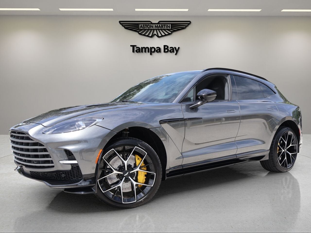 2026 ASTON MARTIN DBX