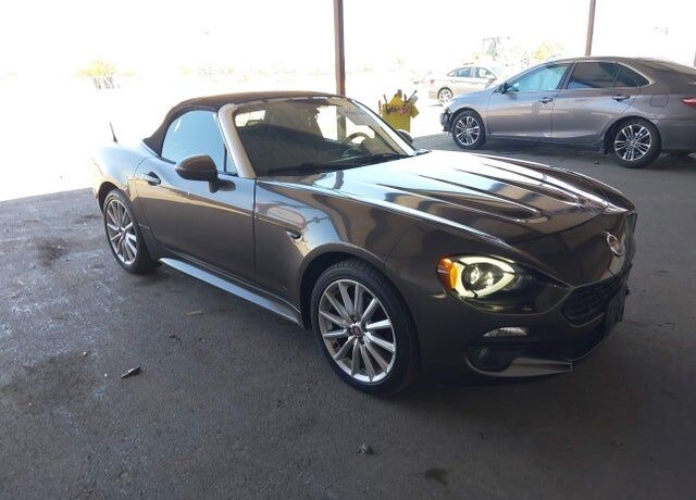 FIAT 124 Spider