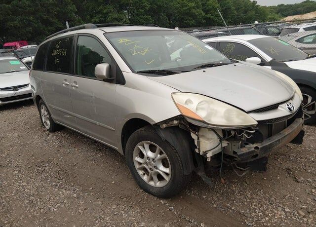 2006 TOYOTA Sienna