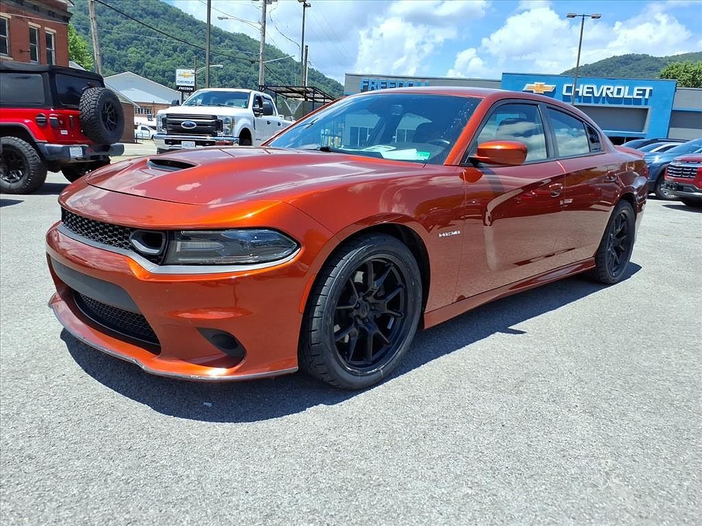 2020 DODGE Charger