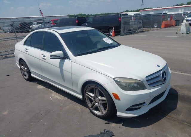 2011 MERCEDES-BENZ C-Class