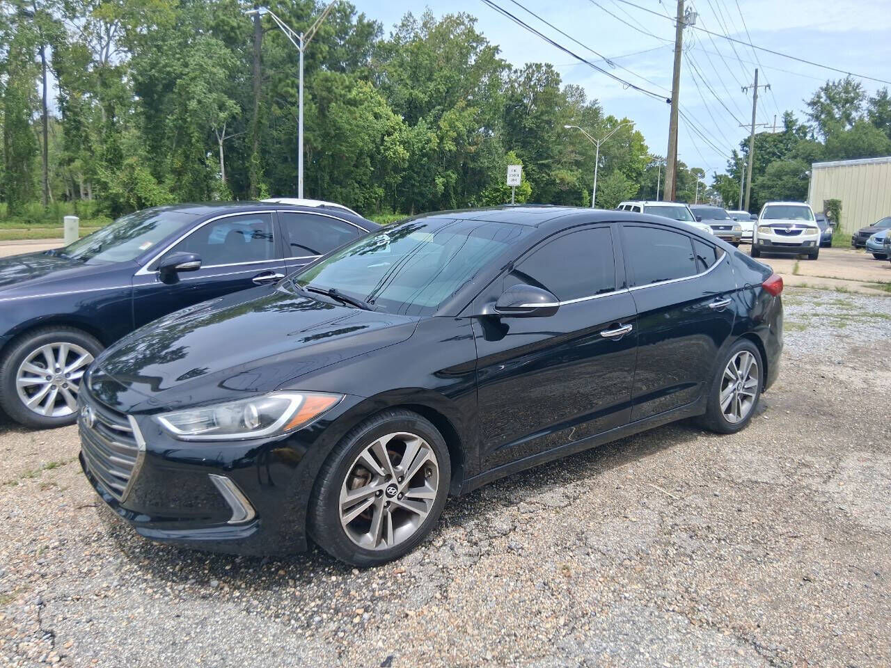 2017 HYUNDAI Elantra