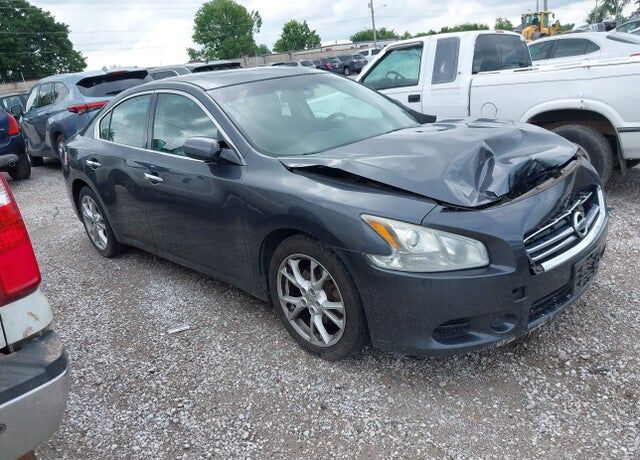 2012 NISSAN Maxima