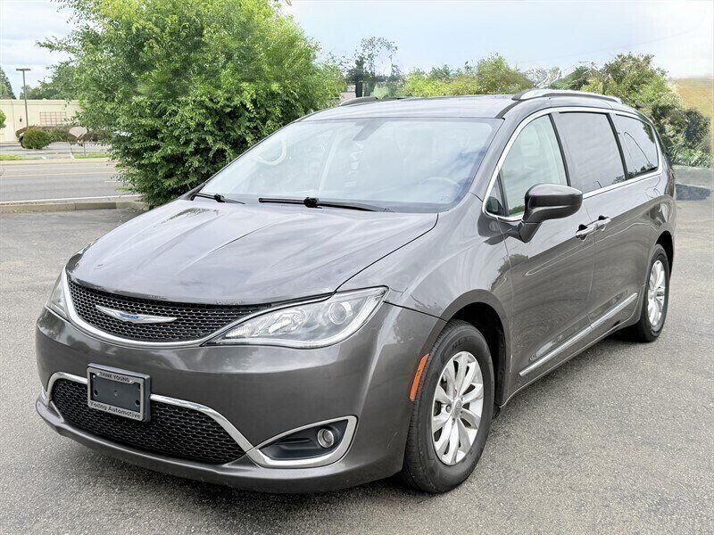 2019 CHRYSLER Pacifica