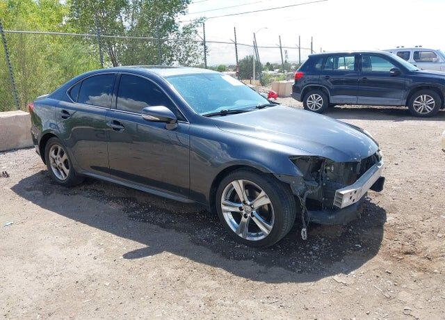 2011 LEXUS IS