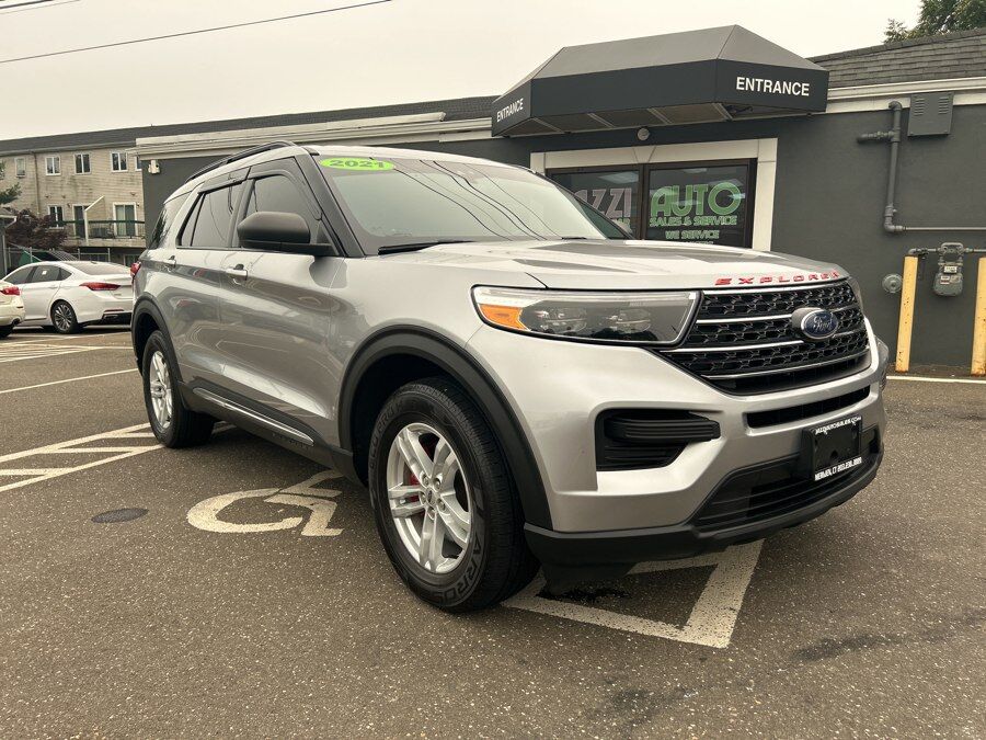 2021 FORD Explorer