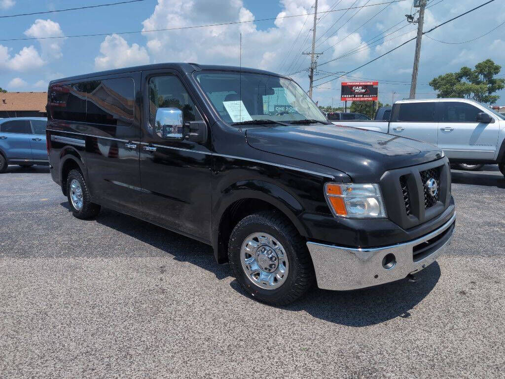 2016 NISSAN NV