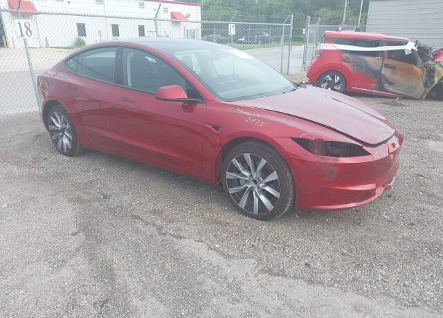2025 TESLA Model 3