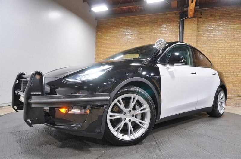 2021 TESLA Model Y