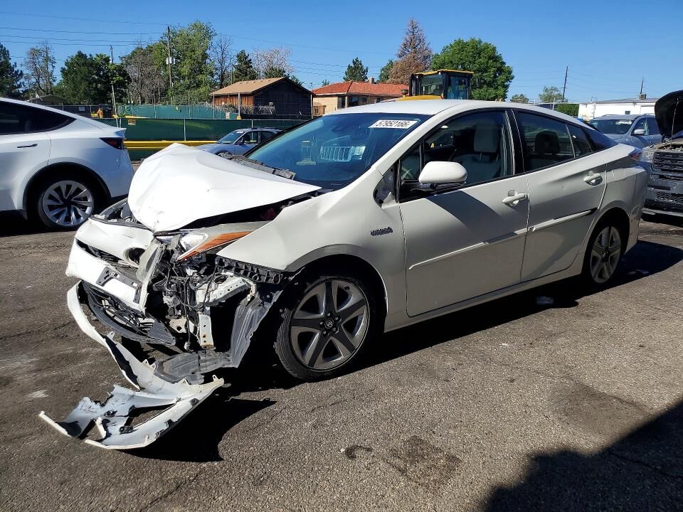 2016 TOYOTA PRIUS