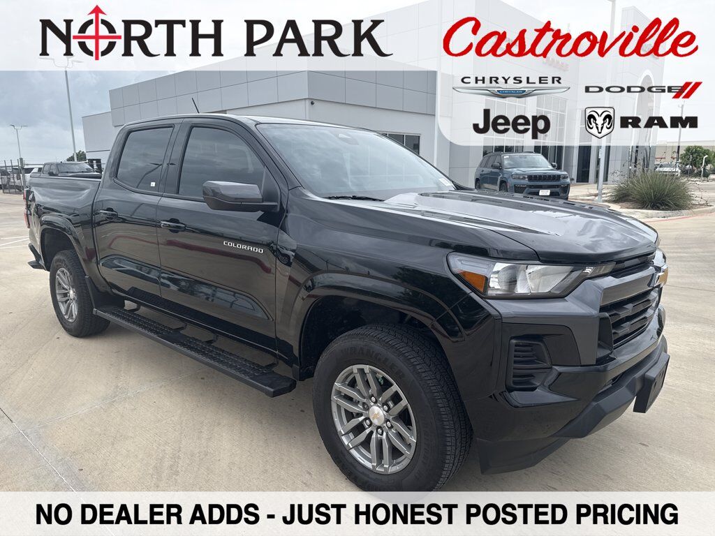 2025 CHEVROLET Colorado