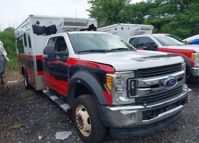 2017 FORD F-550