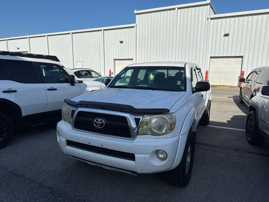 2011 TOYOTA Tacoma