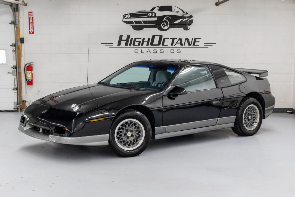 1986 PONTIAC Fiero