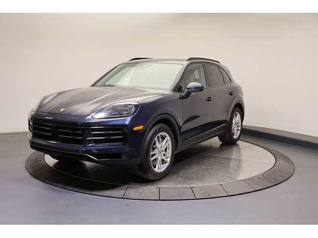 2024 PORSCHE Cayenne