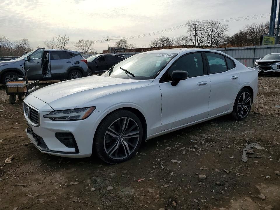 2019 VOLVO S60