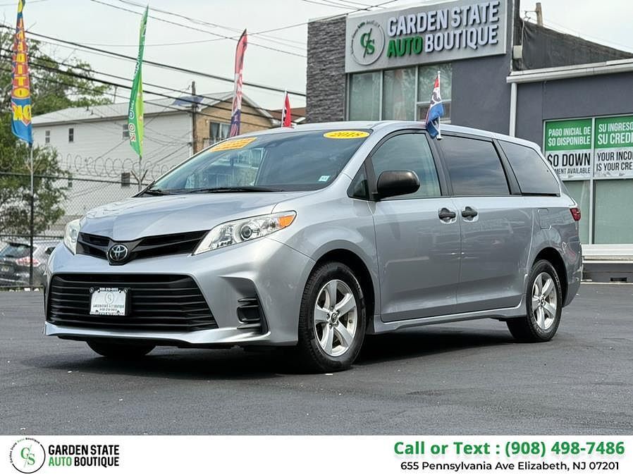 2018 TOYOTA Sienna