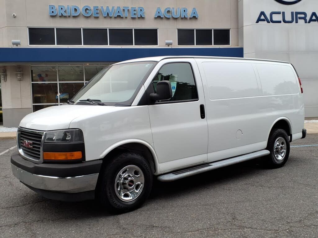 2017 GMC Savana