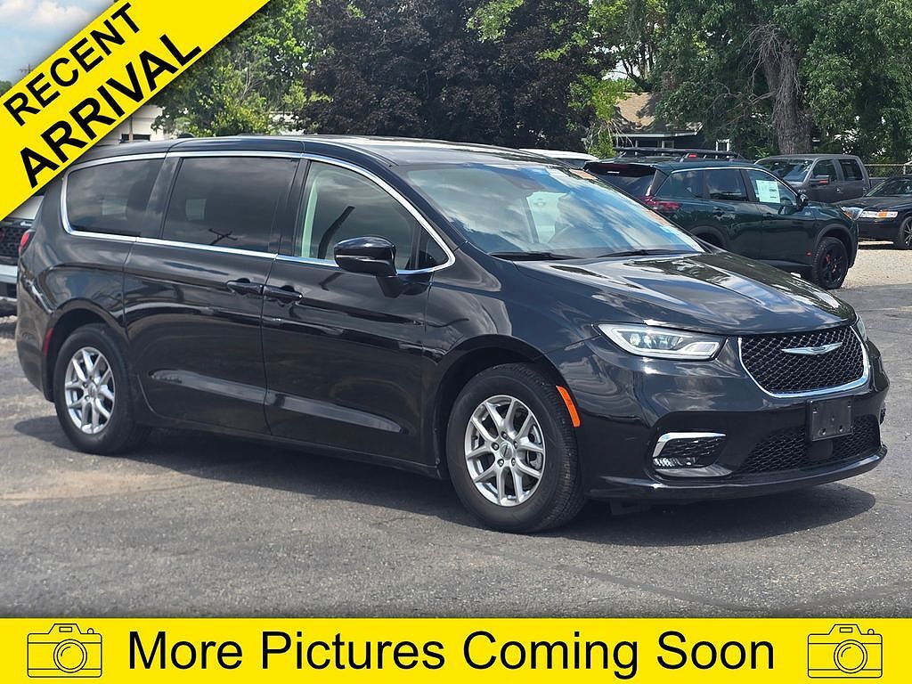 2023 CHRYSLER Pacifica