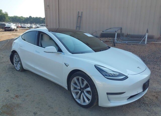 2020 TESLA Model 3