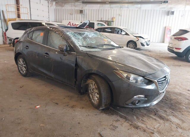 2015 MAZDA Mazda3