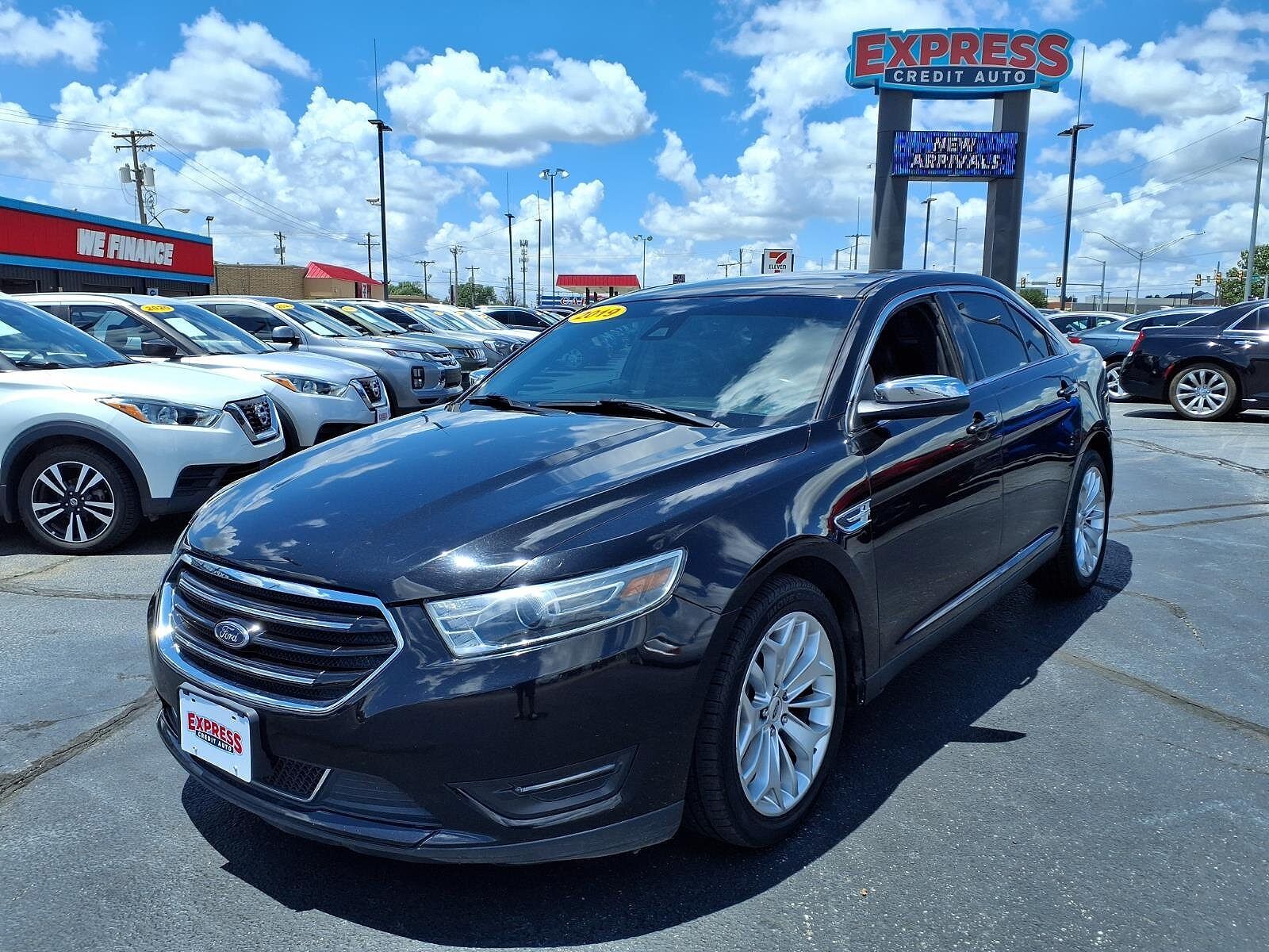 2019 FORD Taurus