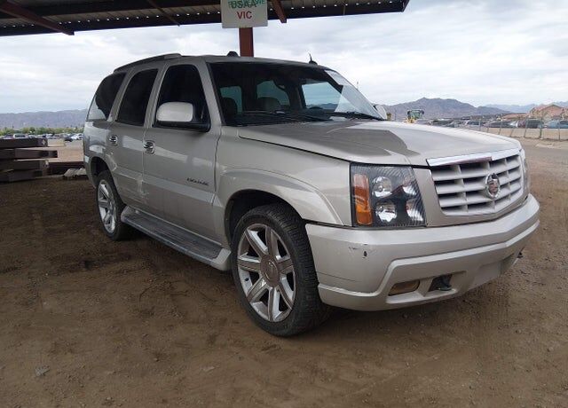 2004 CADILLAC Escalade