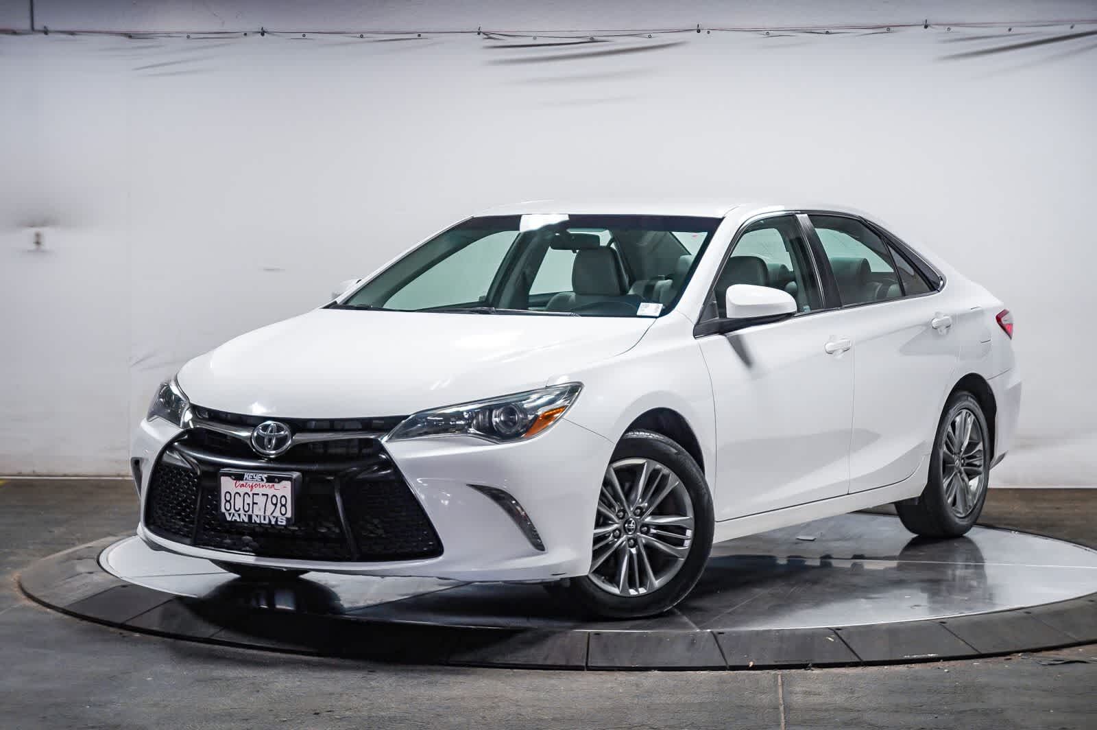 2017 TOYOTA Camry