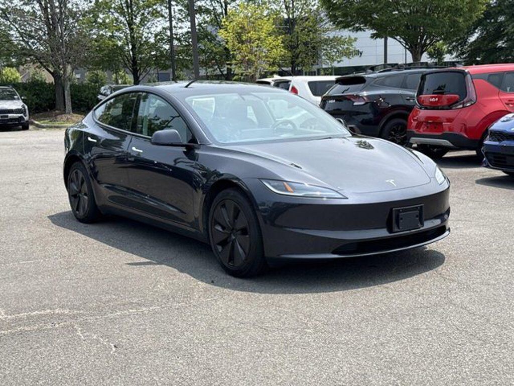 2025 TESLA Model 3