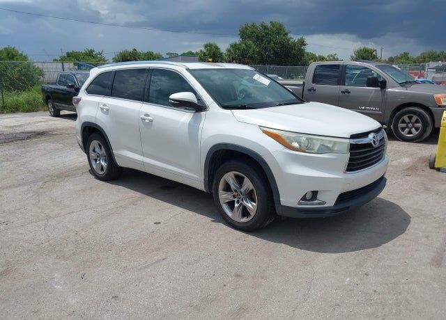 2016 TOYOTA Highlander
