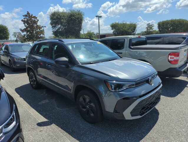 2025 VOLKSWAGEN Taos