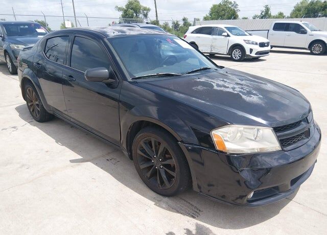 2014 DODGE Avenger