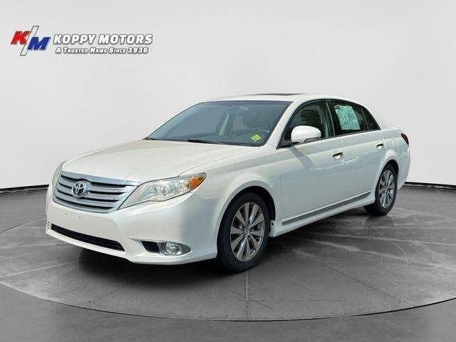 2011 TOYOTA Avalon
