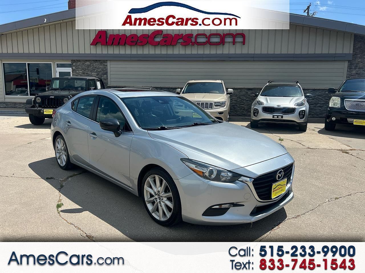 2017 MAZDA Mazda3