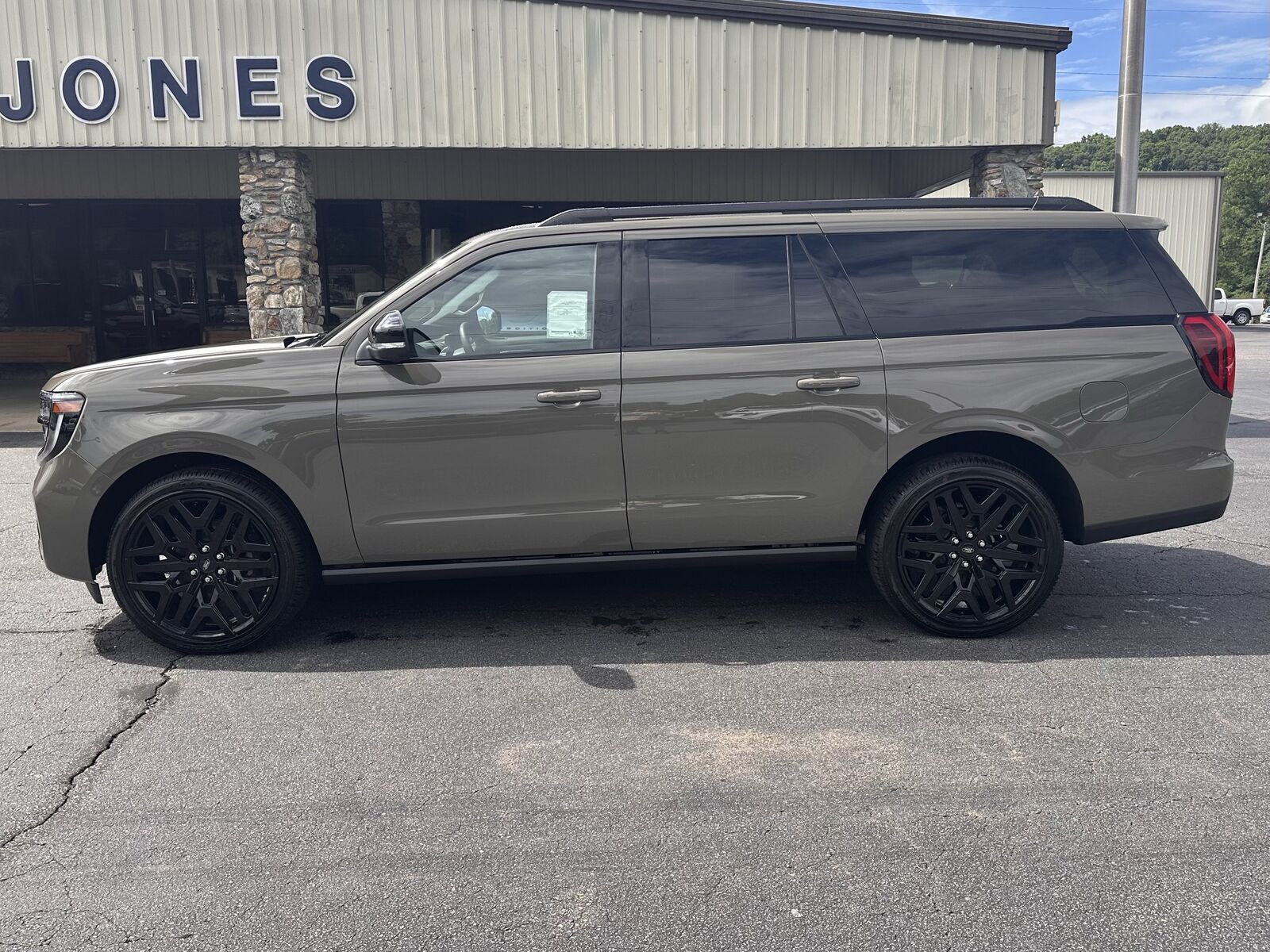 2027 FORD Expedition