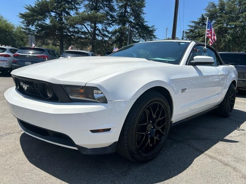 2010 FORD Mustang