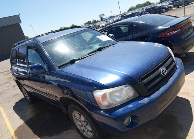 2004 TOYOTA Highlander