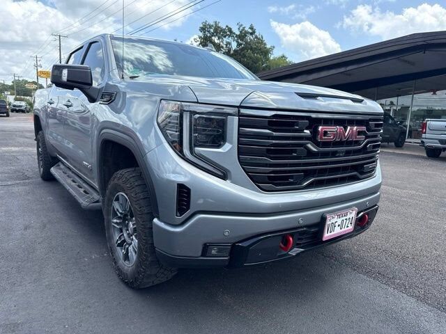 2024 GMC Sierra