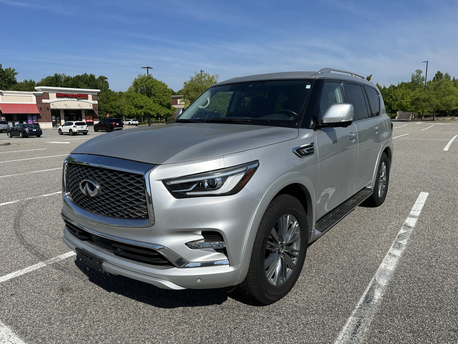 2022 INFINITI QX80