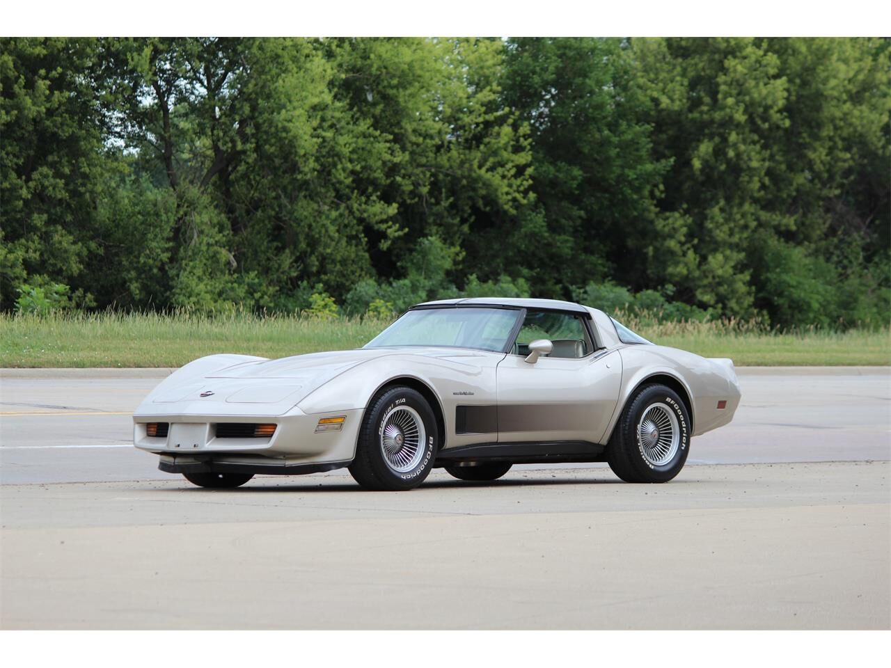 1982 CHEVROLET Corvette