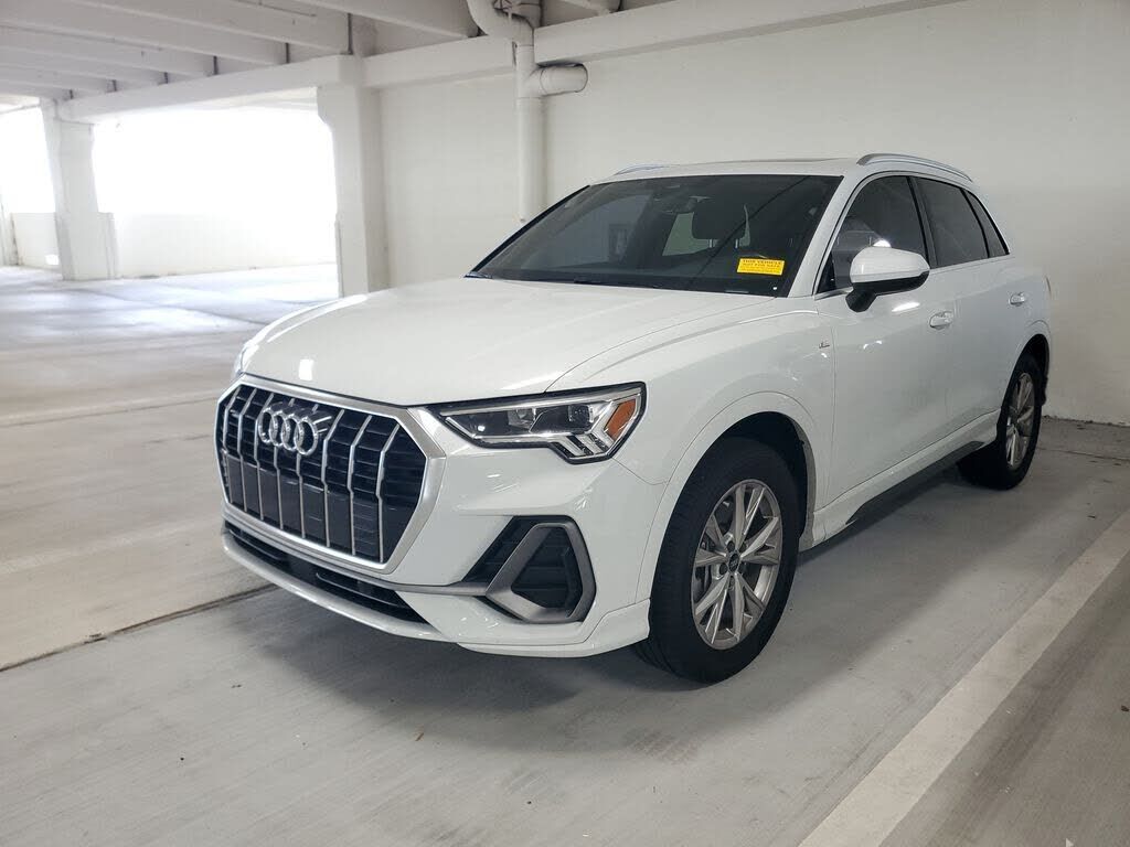 2022 AUDI Q3
